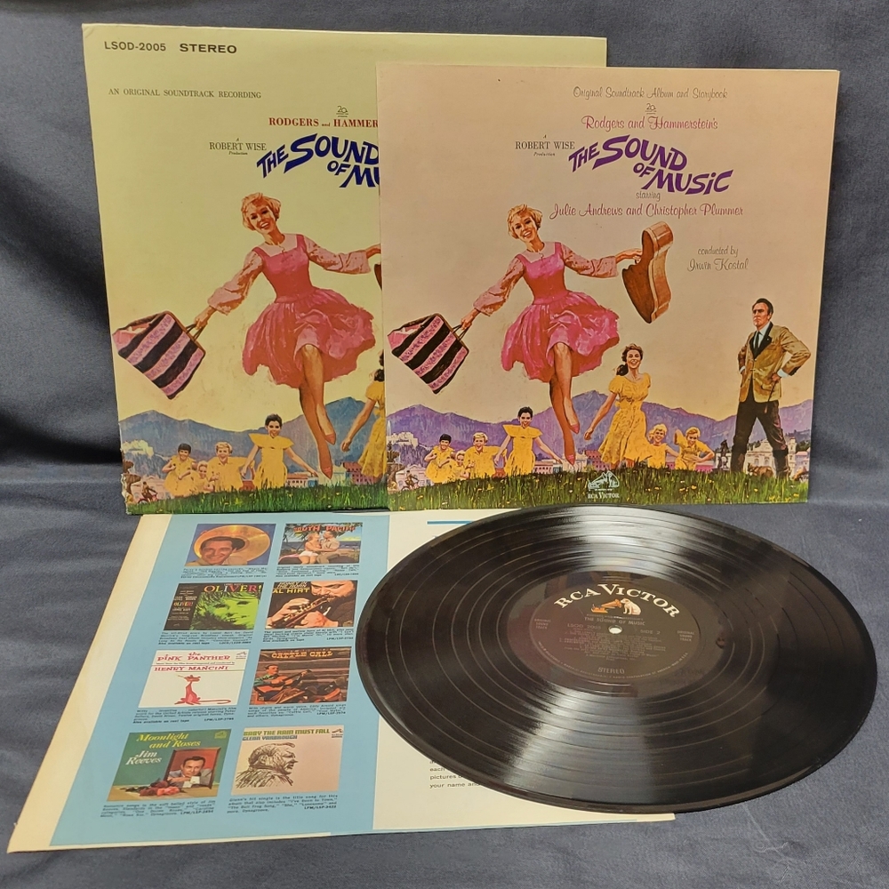 The Sound of Music Orginal Soundtrack Vinyl Record w/ Booklet and sleeve